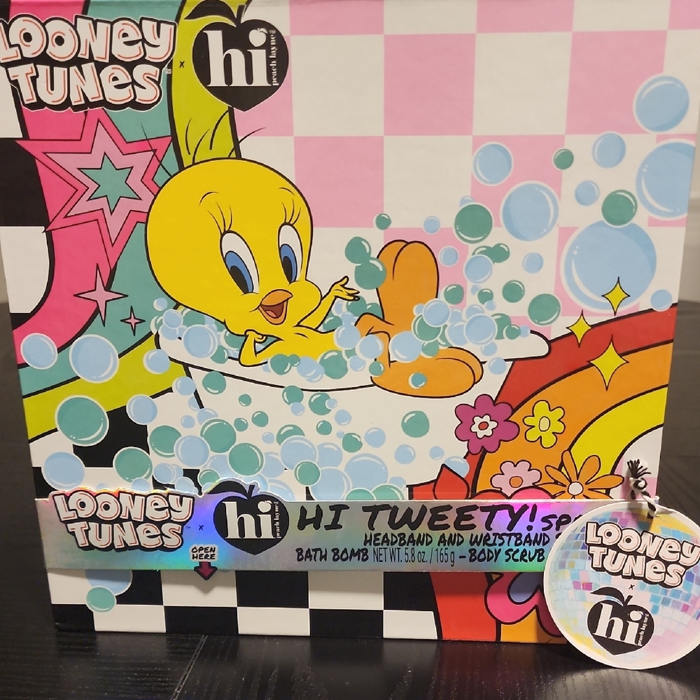 Looney Tunes Tweety Headband and Wristband Set